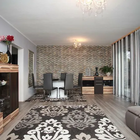 Luxury House - Langenhagen Daire